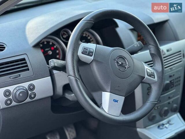 Черный Опель Астра, объемом двигателя 1.6 л и пробегом 196 тыс. км за 4850 $, фото 23 на Automoto.ua