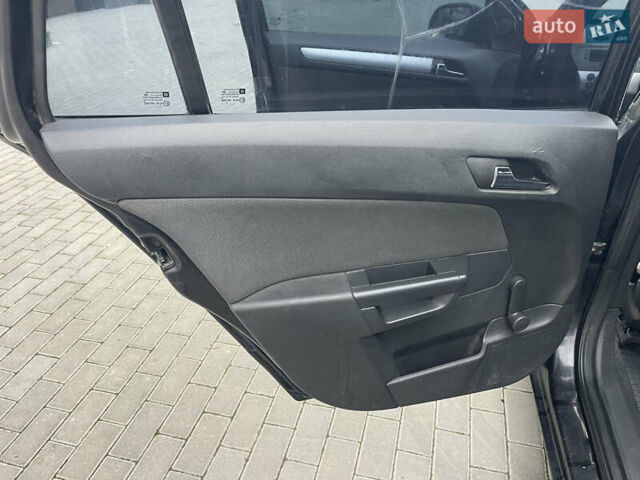 Чорний Опель Астра, об'ємом двигуна 1.3 л та пробігом 328 тис. км за 2950 $, фото 11 на Automoto.ua