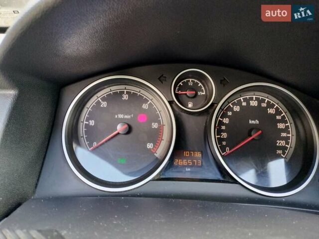 Черный Опель Астра, объемом двигателя 1.3 л и пробегом 268 тыс. км за 4550 $, фото 8 на Automoto.ua