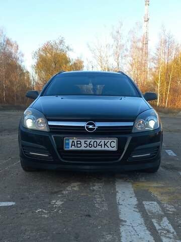 Черный Опель Астра, объемом двигателя 1.8 л и пробегом 260 тыс. км за 5200 $, фото 19 на Automoto.ua