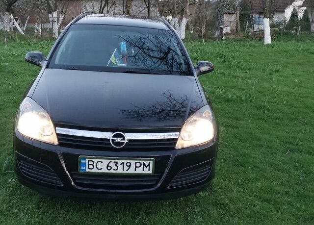 Чорний Опель Астра, об'ємом двигуна 1.6 л та пробігом 300 тис. км за 5200 $, фото 2 на Automoto.ua