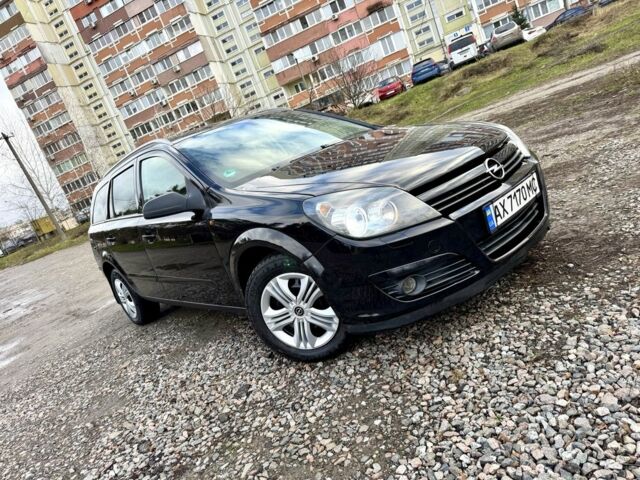 Черный Опель Астра, объемом двигателя 1.6 л и пробегом 290 тыс. км за 4290 $, фото 6 на Automoto.ua