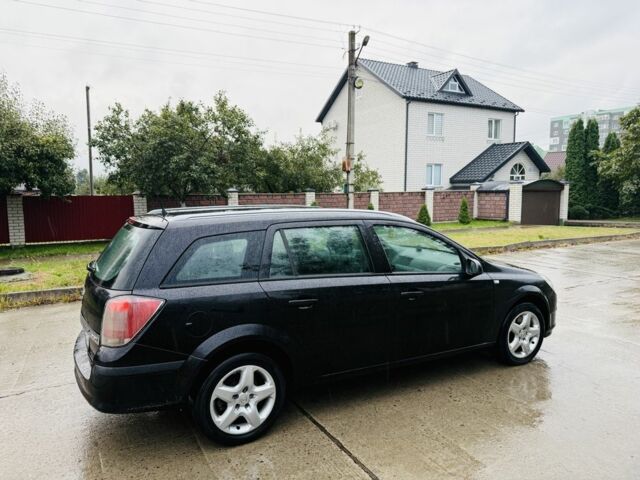 Черный Опель Астра, объемом двигателя 1.9 л и пробегом 300 тыс. км за 1750 $, фото 2 на Automoto.ua