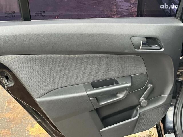 Черный Опель Астра, объемом двигателя 1.6 л и пробегом 340 тыс. км за 5140 $, фото 23 на Automoto.ua