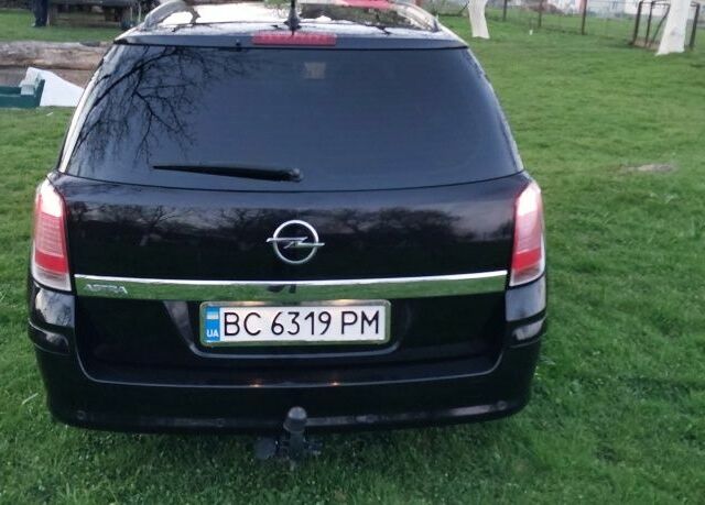 Чорний Опель Астра, об'ємом двигуна 1.6 л та пробігом 300 тис. км за 5200 $, фото 6 на Automoto.ua