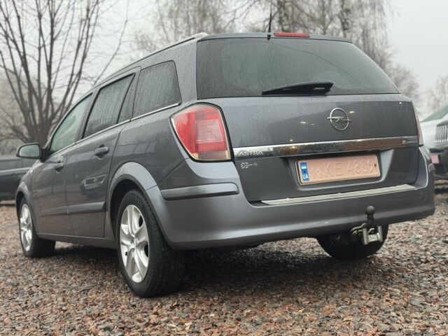 Чорний Опель Астра, об'ємом двигуна 1.6 л та пробігом 261 тис. км за 3999 $, фото 10 на Automoto.ua