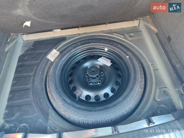 Черный Опель Астра, объемом двигателя 1.91 л и пробегом 292 тыс. км за 4800 $, фото 10 на Automoto.ua