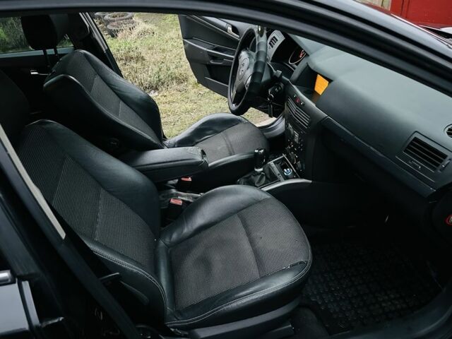 Чорний Опель Астра, об'ємом двигуна 1.9 л та пробігом 220 тис. км за 2950 $, фото 14 на Automoto.ua