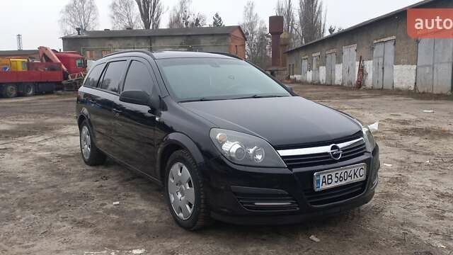 Черный Опель Астра, объемом двигателя 1.8 л и пробегом 260 тыс. км за 5200 $, фото 9 на Automoto.ua