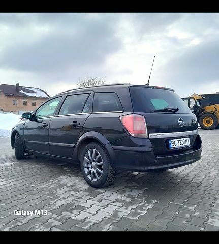 Чорний Опель Астра, об'ємом двигуна 1.9 л та пробігом 303 тис. км за 4600 $, фото 2 на Automoto.ua
