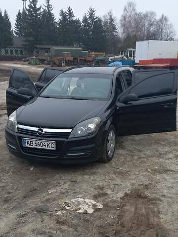Черный Опель Астра, объемом двигателя 1.8 л и пробегом 260 тыс. км за 5200 $, фото 17 на Automoto.ua