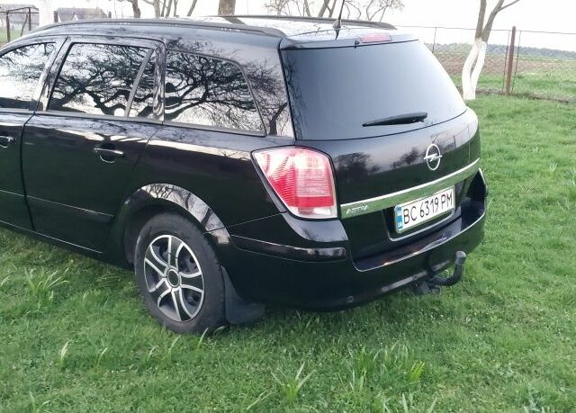 Чорний Опель Астра, об'ємом двигуна 1.6 л та пробігом 300 тис. км за 5200 $, фото 3 на Automoto.ua