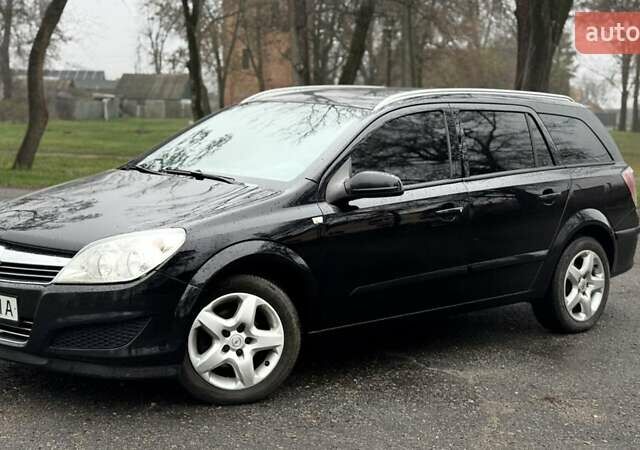 Чорний Опель Астра, об'ємом двигуна 1.6 л та пробігом 280 тис. км за 4600 $, фото 1 на Automoto.ua