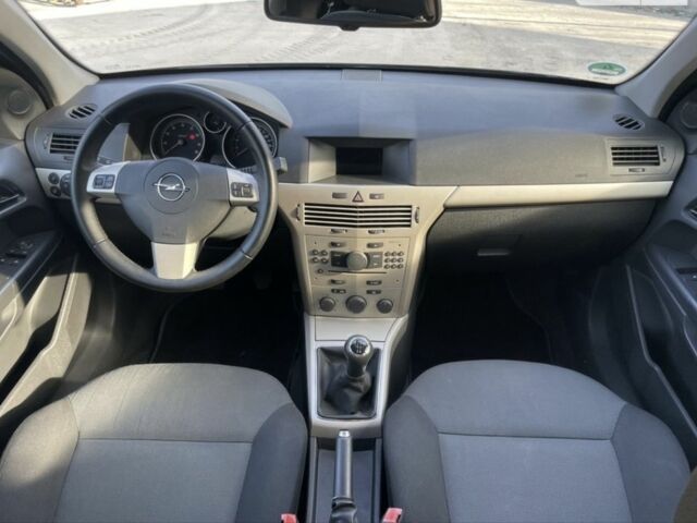 Чорний Опель Астра, об'ємом двигуна 1.6 л та пробігом 200 тис. км за 5900 $, фото 20 на Automoto.ua