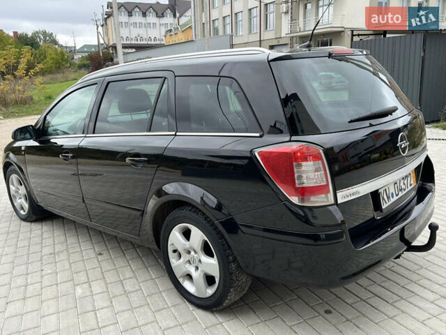Черный Опель Астра, объемом двигателя 1.6 л и пробегом 250 тыс. км за 4399 $, фото 9 на Automoto.ua