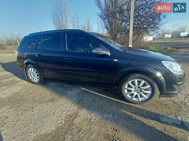 Черный Опель Астра, объемом двигателя 1.6 л и пробегом 290 тыс. км за 6200 $, фото 8 на Automoto.ua