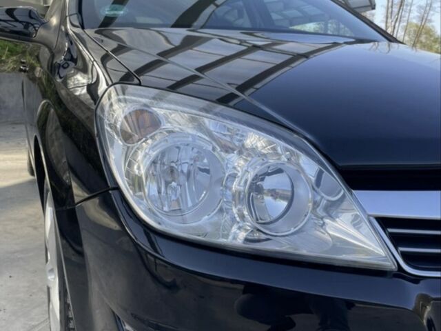 Чорний Опель Астра, об'ємом двигуна 1.6 л та пробігом 200 тис. км за 5900 $, фото 11 на Automoto.ua