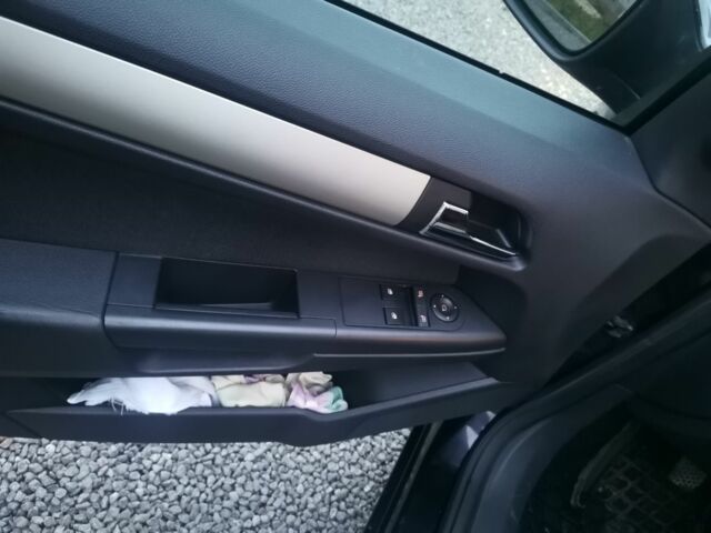 Чорний Опель Астра, об'ємом двигуна 1.6 л та пробігом 245 тис. км за 4950 $, фото 7 на Automoto.ua