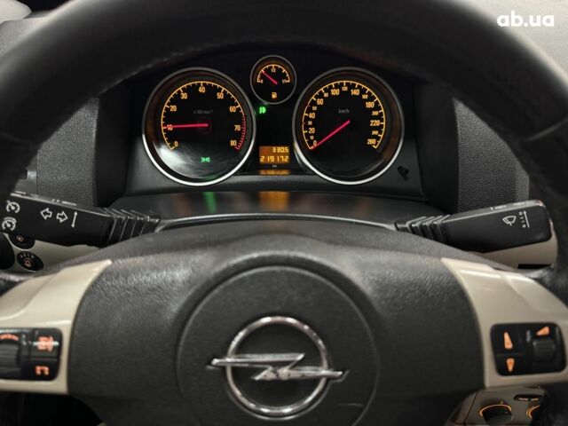 Черный Опель Астра, объемом двигателя 0 л и пробегом 219 тыс. км за 5900 $, фото 12 на Automoto.ua