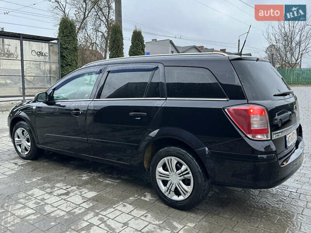 Черный Опель Астра, объемом двигателя 1.69 л и пробегом 328 тыс. км за 4500 $, фото 2 на Automoto.ua