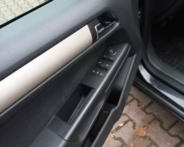 Чорний Опель Астра, об'ємом двигуна 1.6 л та пробігом 277 тис. км за 5500 $, фото 4 на Automoto.ua