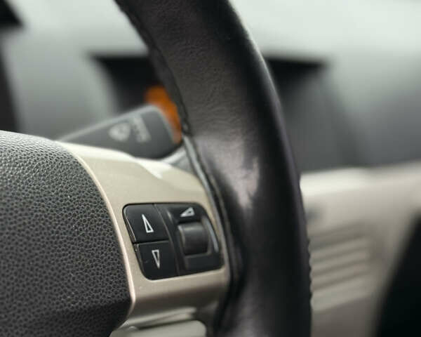 Черный Опель Астра, объемом двигателя 1.7 л и пробегом 230 тыс. км за 4800 $, фото 17 на Automoto.ua