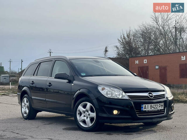 Черный Опель Астра, объемом двигателя 1.6 л и пробегом 239 тыс. км за 5350 $, фото 2 на Automoto.ua