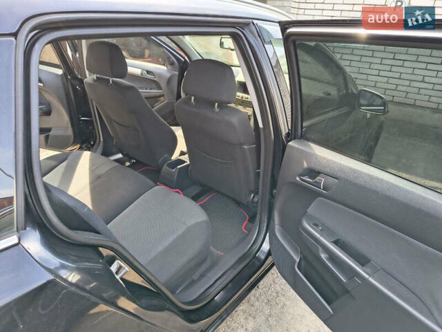 Чорний Опель Астра, об'ємом двигуна 1.91 л та пробігом 369 тис. км за 3600 $, фото 10 на Automoto.ua