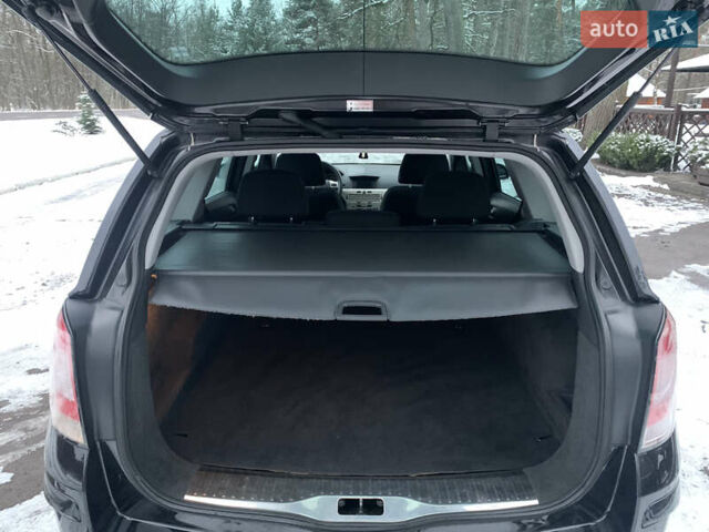 Черный Опель Астра, объемом двигателя 1.6 л и пробегом 226 тыс. км за 5100 $, фото 20 на Automoto.ua