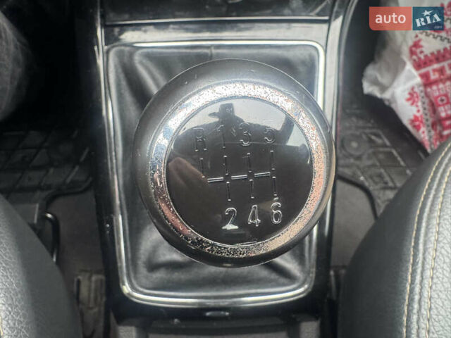Черный Опель Астра, объемом двигателя 1.69 л и пробегом 300 тыс. км за 4500 $, фото 5 на Automoto.ua