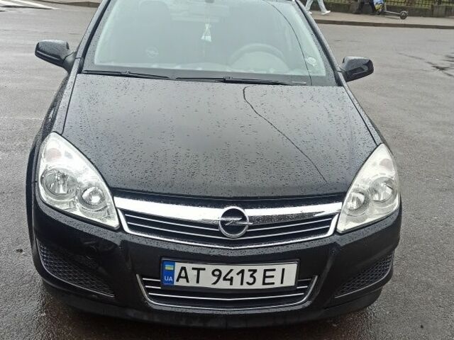 Черный Опель Астра, объемом двигателя 1.6 л и пробегом 280 тыс. км за 4751 $, фото 6 на Automoto.ua