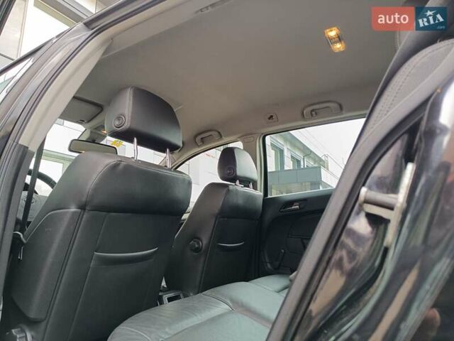 Черный Опель Астра, объемом двигателя 1.8 л и пробегом 239 тыс. км за 5800 $, фото 43 на Automoto.ua
