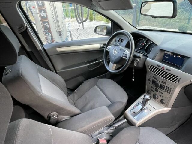 Чорний Опель Астра, об'ємом двигуна 1.9 л та пробігом 344 тис. км за 5150 $, фото 6 на Automoto.ua