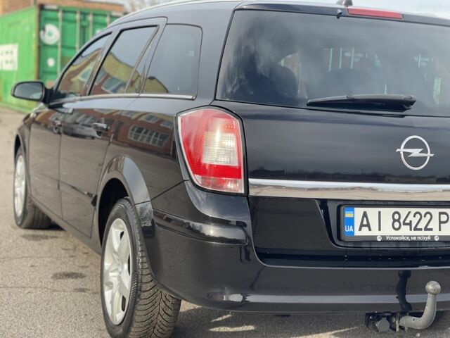 Черный Опель Астра, объемом двигателя 1.6 л и пробегом 239 тыс. км за 5350 $, фото 6 на Automoto.ua