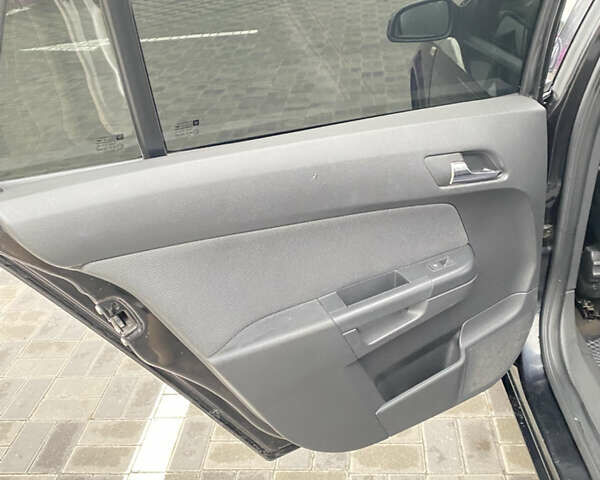 Чорний Опель Астра, об'ємом двигуна 1.25 л та пробігом 202 тис. км за 4500 $, фото 13 на Automoto.ua