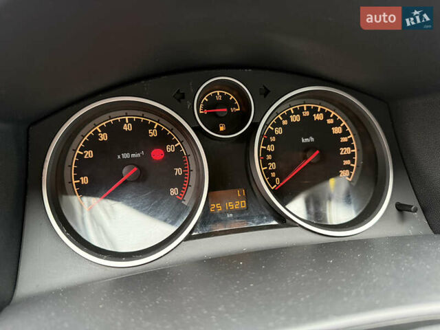 Чорний Опель Астра, об'ємом двигуна 1.6 л та пробігом 251 тис. км за 5200 $, фото 11 на Automoto.ua