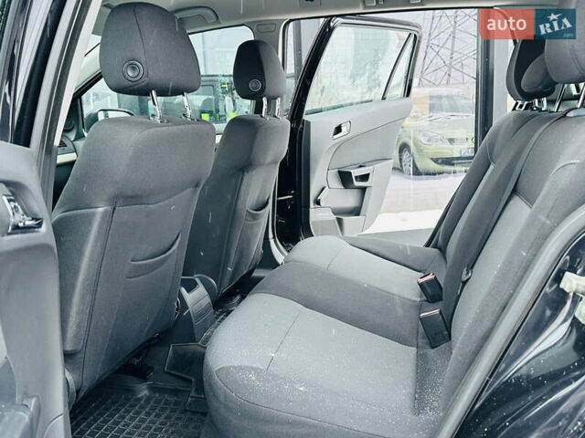 Черный Опель Астра, объемом двигателя 1.6 л и пробегом 224 тыс. км за 5900 $, фото 20 на Automoto.ua