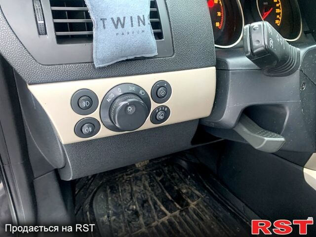 Чорний Опель Астра, об'ємом двигуна 1.6 л та пробігом 22400 тис. км за 5800 $, фото 6 на Automoto.ua