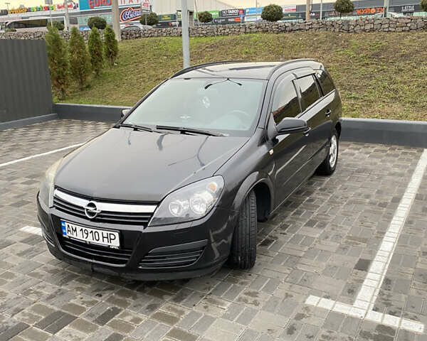Чорний Опель Астра, об'ємом двигуна 1.25 л та пробігом 202 тис. км за 4500 $, фото 2 на Automoto.ua