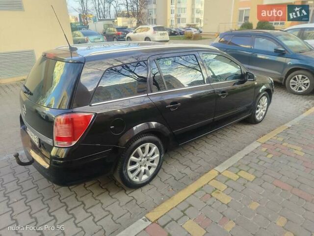 Черный Опель Астра, объемом двигателя 1.6 л и пробегом 281 тыс. км за 5150 $, фото 3 на Automoto.ua