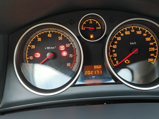 Чорний Опель Астра, об'ємом двигуна 1.8 л та пробігом 202 тис. км за 5500 $, фото 1 на Automoto.ua