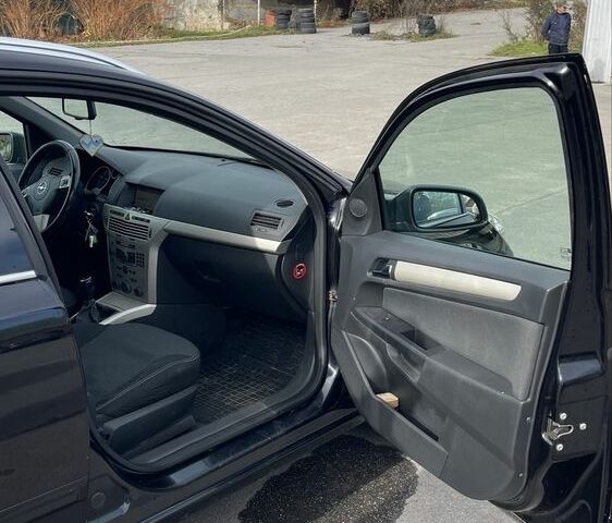 Опель Астра 2007 в Жмеренке на Automoto.ua Черный Опель Астра, объемом двигателя 1.6 л и пробегом 233 тыс. км за 4300 $, фото 2 на Automoto.ua