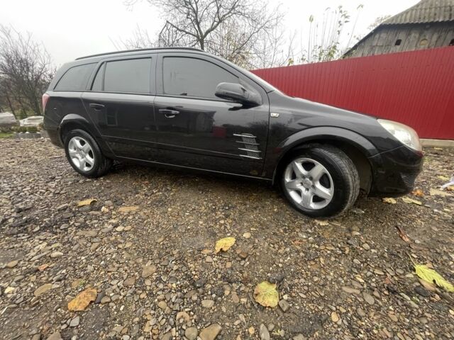 Черный Опель Астра, объемом двигателя 1.6 л и пробегом 245 тыс. км за 5300 $, фото 3 на Automoto.ua