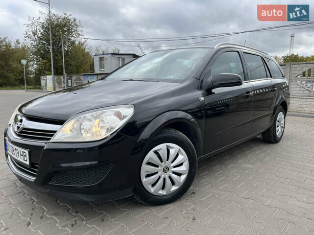 Черный Опель Астра, объемом двигателя 1.6 л и пробегом 223 тыс. км за 5750 $, фото 1 на Automoto.ua