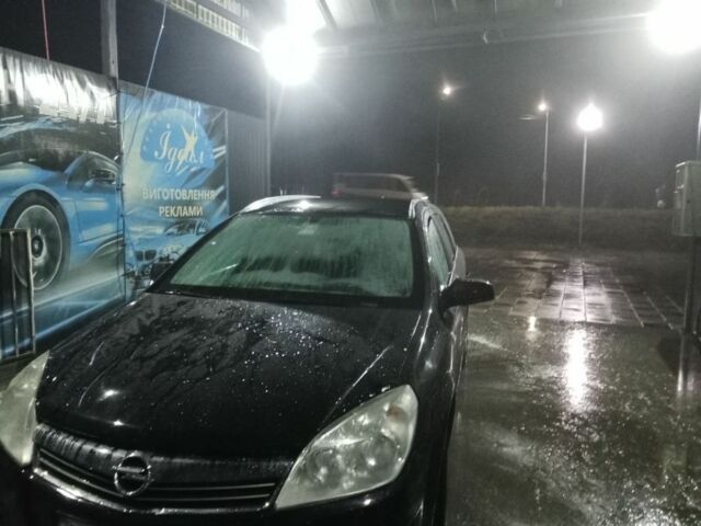 Черный Опель Астра, объемом двигателя 1.7 л и пробегом 199 тыс. км за 3700 $, фото 1 на Automoto.ua