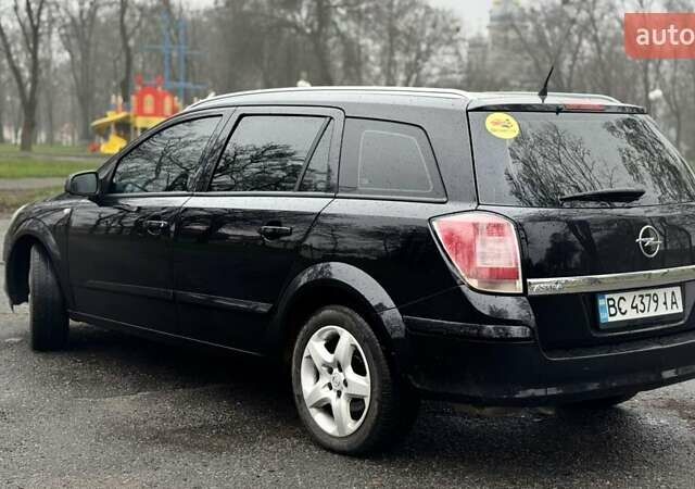 Чорний Опель Астра, об'ємом двигуна 1.6 л та пробігом 280 тис. км за 4600 $, фото 2 на Automoto.ua