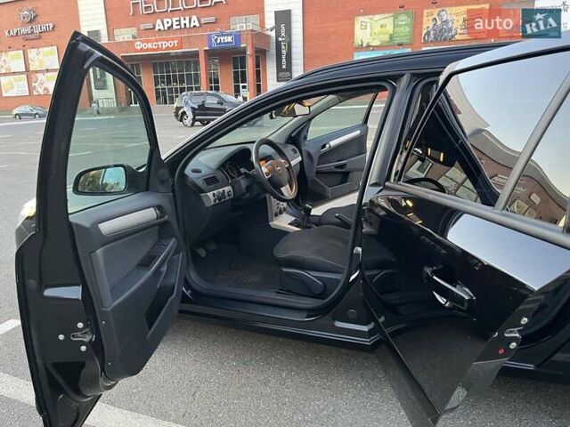Чорний Опель Астра, об'ємом двигуна 1.6 л та пробігом 243 тис. км за 5700 $, фото 17 на Automoto.ua