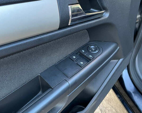 Чорний Опель Астра, об'ємом двигуна 1.69 л та пробігом 240 тис. км за 4900 $, фото 3 на Automoto.ua