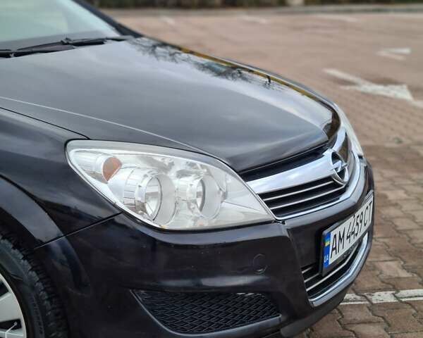 Опель Астра 2007 в Житомире на Automoto.ua Черный Опель Астра, объемом двигателя 1.9 л и пробегом 233 тыс. км за 4950 $, фото 9 на Automoto.ua