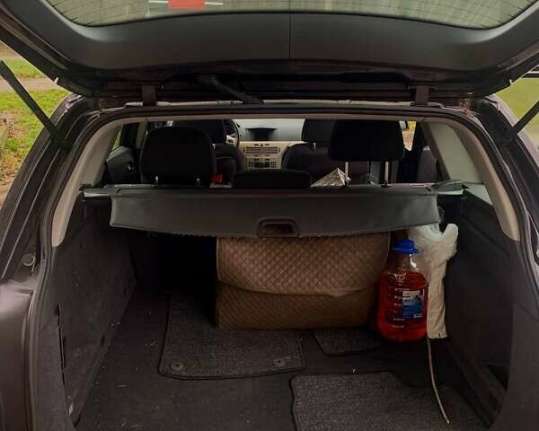 Черный Опель Астра, объемом двигателя 1.6 л и пробегом 221 тыс. км за 4800 $, фото 17 на Automoto.ua